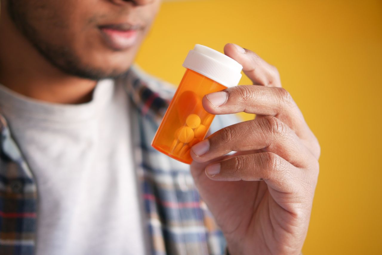 One in three middle-aged adults struggle understanding basic health tasks - Discover SWNS