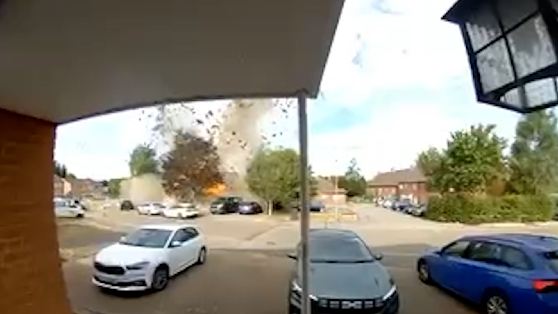 Man dies days after suspected gas explosion destroys bungalow - Discover SWNS
