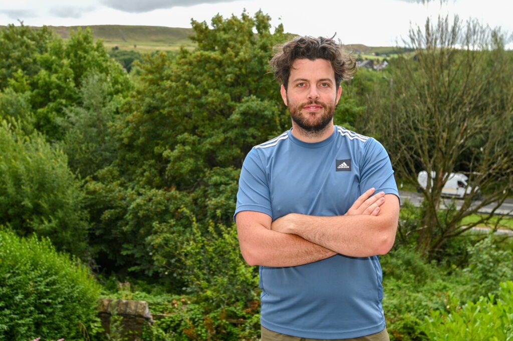 UK's Japanese knotweed capital revealed as homeowner faces £15,000 bill - Discover SWNS