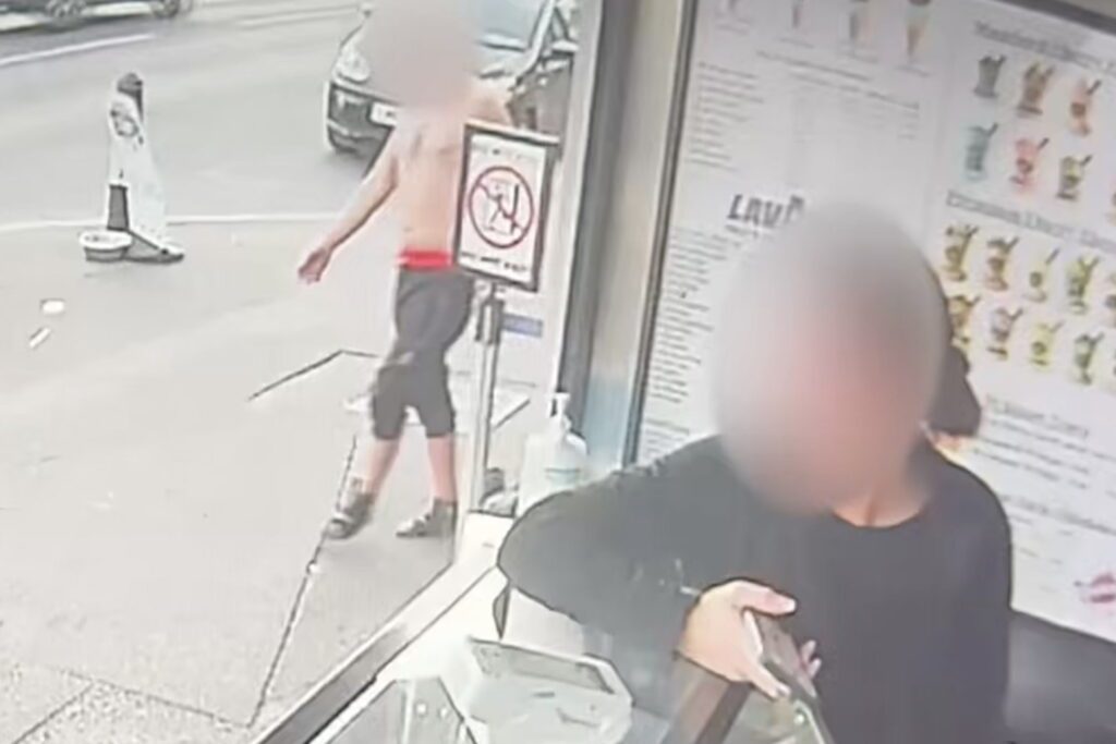 Moment man exposes himself near teens at ice cream kiosk - Discover SWNS